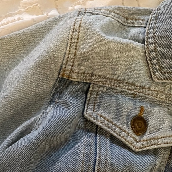 Jean jacket (kind of cropped) - Picture 3 of 4
